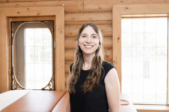photo of Amber Unger MScPT, BSc Biology, IMS, Level 3 Manual Therapy